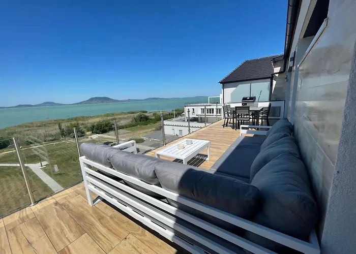 Fenyves Beach Apartman Delux