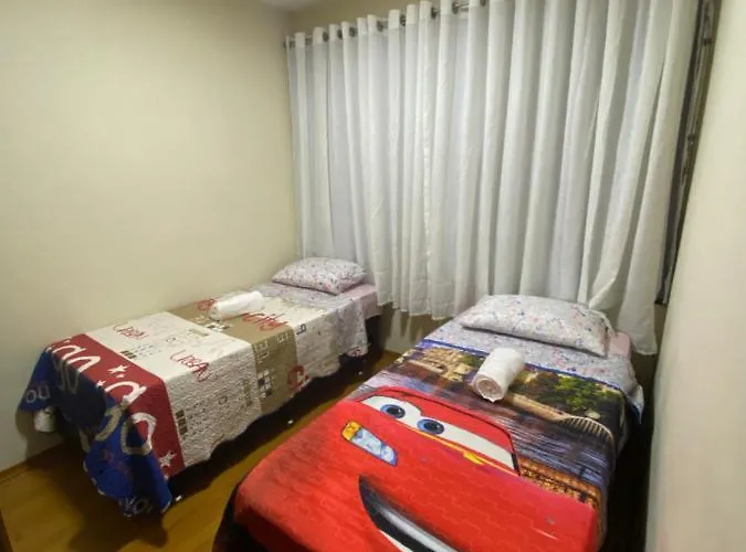 Apto com garagem no centro de Nova Friburgo