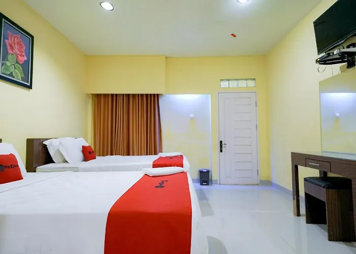 Reddoorz Plus @ Jalan Fl Lumban Tobing Sibolga