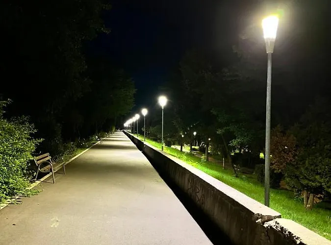 Miha Modern And Central Apartament Malul Muresului