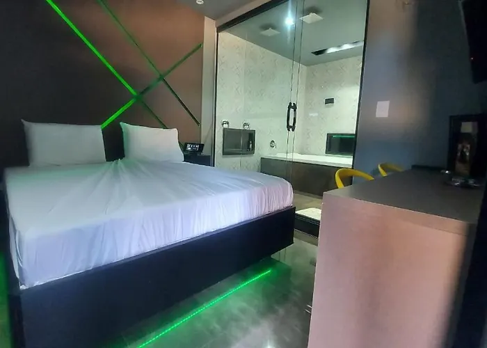 Up Motel