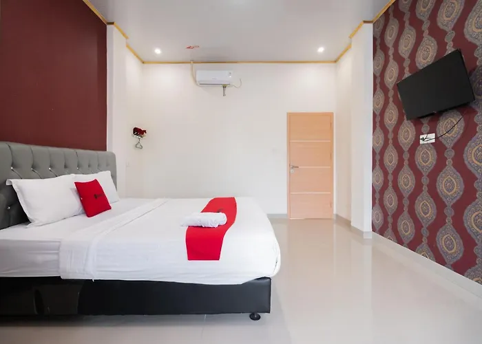 Reddoorz Syariah Near Minangkabau International Aiport