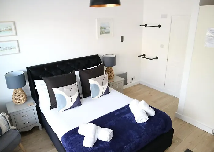 12A Mault-Ley Studio