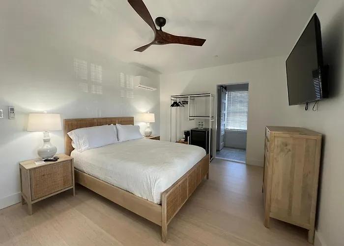 Elaine'S Cape May Boutique Hotel