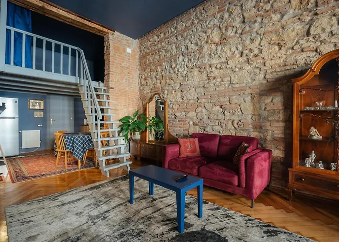 Apor Apartments