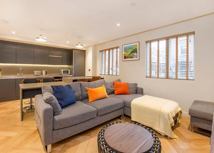 2 Bedroom Apartment At Hudson Quarter