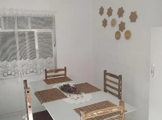 Confortável apartamento no centro ano bom