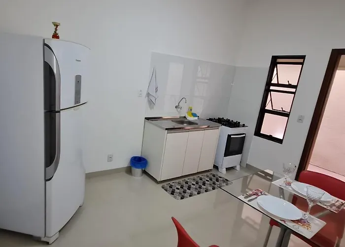 Apartamento no centro próximo a JK.