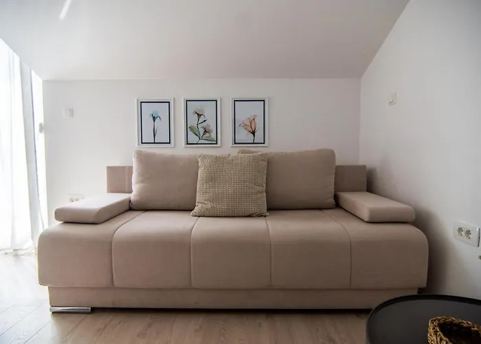 Apartments Up&Up