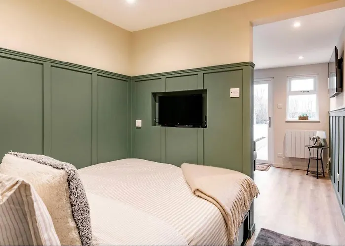 The Hideaway By The Sea - Free Parking