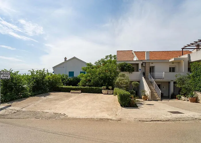 Apartments Juraj