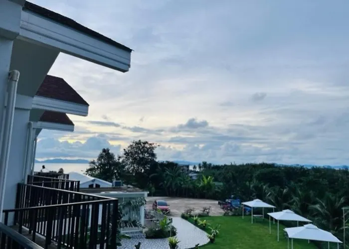 White Seaview Residence