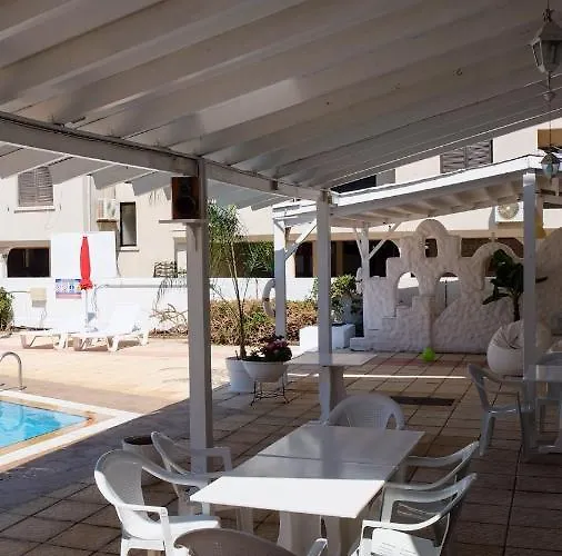 Amore Hotel Apts