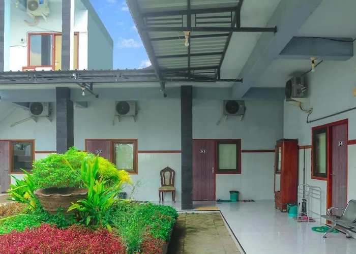 Hp Residence Mitra Reddoorz Near Alun Alun Kediri