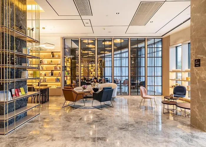 Atour Hotel Wuhan Tianhe Airport Tenglong Avenue Subway Station