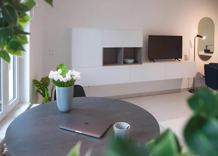 Origer Apartments By Rentaroo