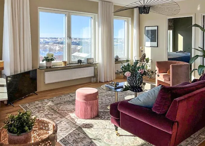 3 Bedroom Beautiful Apartment In Uppsala