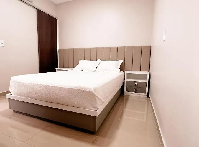 Apartamento inteiro dois quartos próximo ao Centro