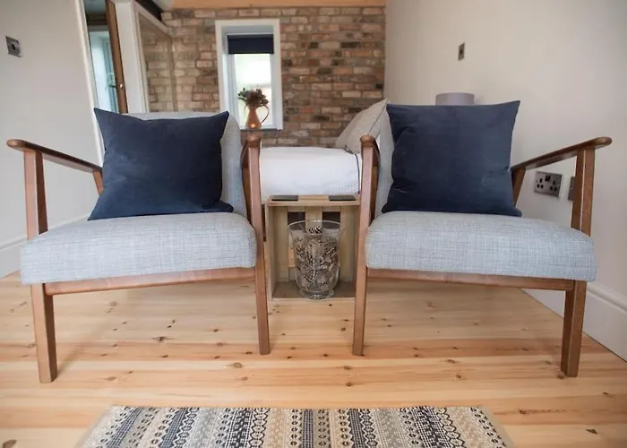 Cwtch, Cozy Studio, Private, Separate Entrance.