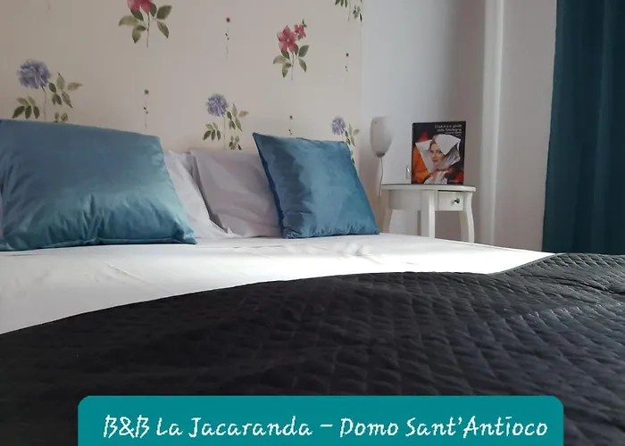 Hotel Domo La Jacaranda SantʼAntìoco