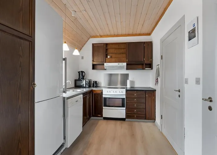Amazing Apartment In Hvide Sande