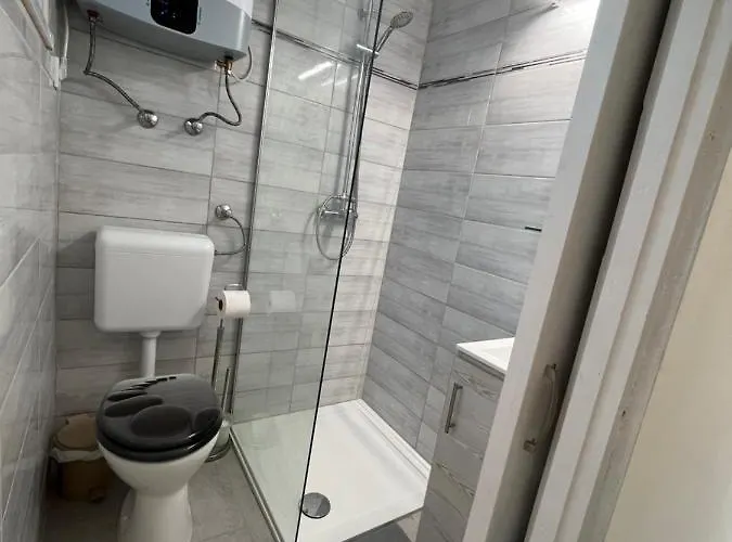 Mira Apartman