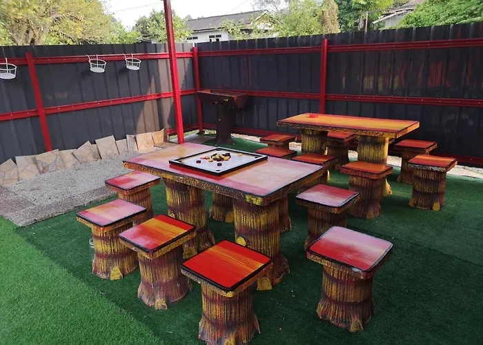 Red Triangle Cottage Roomstay Kerteh Paka