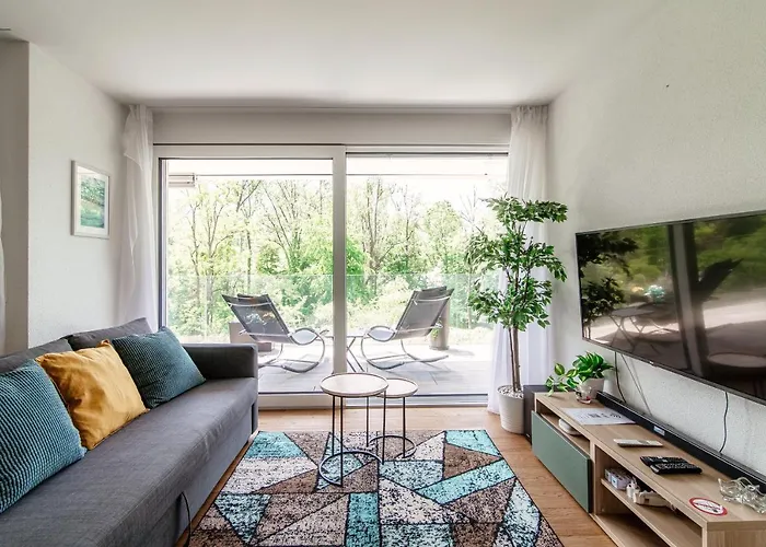 Linda Terrace By Quokka 360 - Modern Apartment With Spacious Private Terrace
