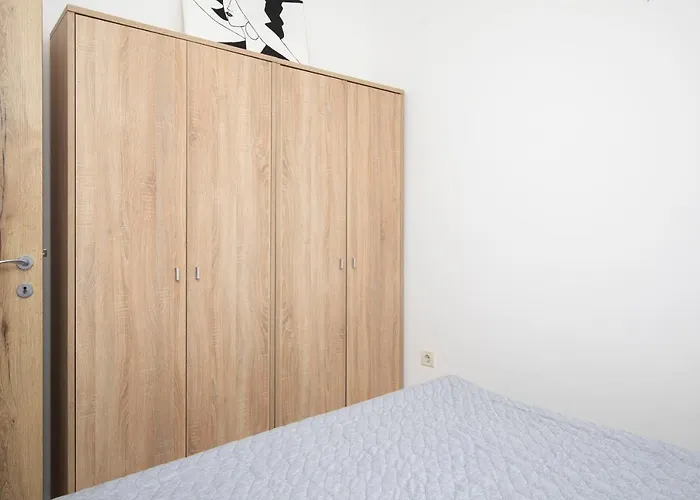 Pjescana Uvala Sea View Apartment