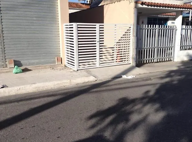 Loft PARIS para Casais, em Iguaba, Centro , 150 metros da praia