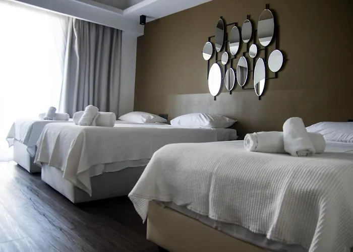 Adonis City Hotel
