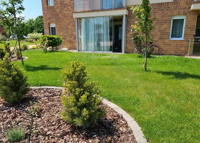 EDA Beach Galerius Apartman