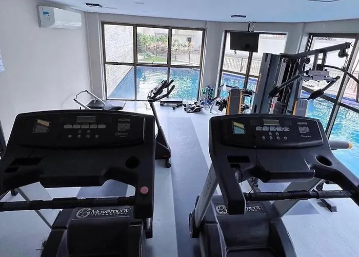 Flat Hotel Samba, 5KM da Praia da Barra, 2km Jeunesse Arena, enfrente ao Projac, 1km do Rio Centro