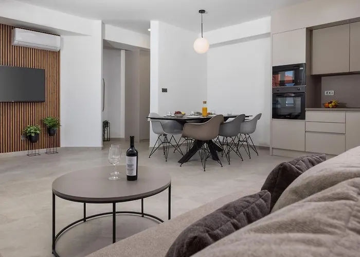 Apartments Ocrux