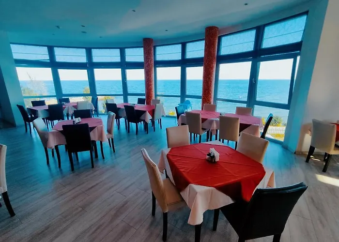 Moonlight Hotel