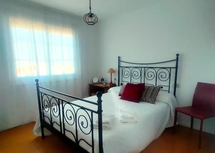 Cerca De La Playa, Con Bodega, Terraza Y Jardin Camino Portugues