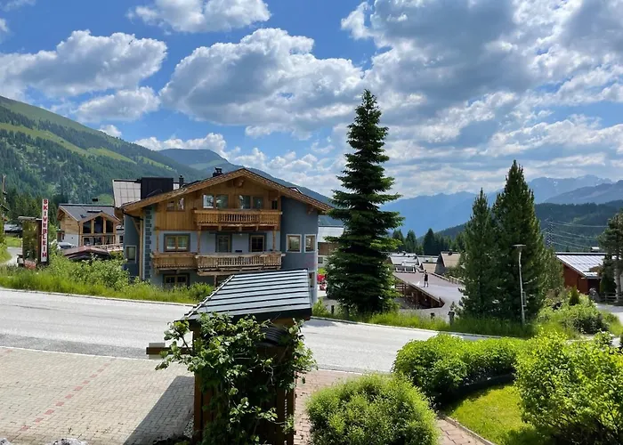 Königsleiten Ski- und Wanderwohnung Top 40 an der Piste und Lift
