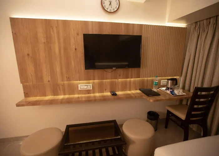 Hotel Naaz Executive
