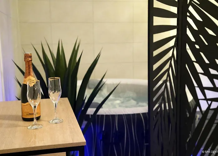 Hotel Center Saint-Quentin Centre Gare 24-24 Parking Prive