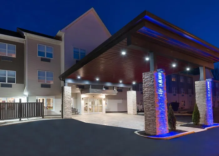 Holiday Inn Express & Suites - Columbus Airport East By Ihg