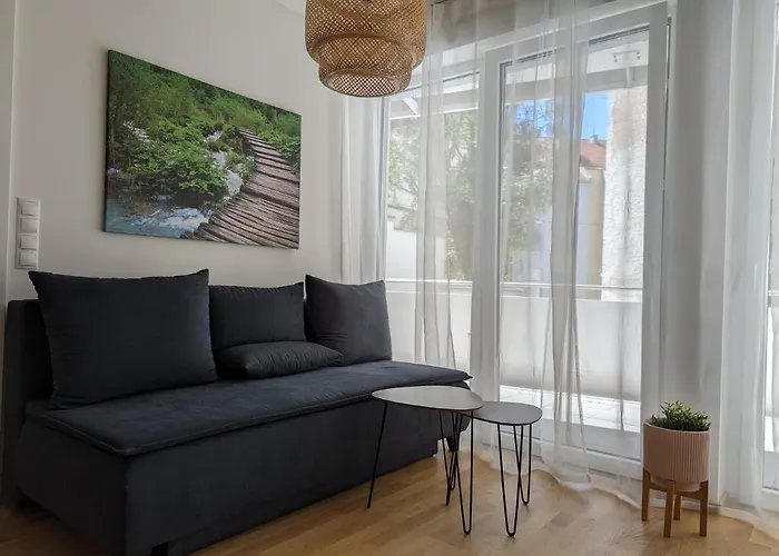 Lend City Apartment Self-Check-In