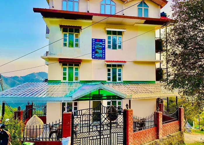 Staynest Mashobra With Balcony- A Peacefull Stay