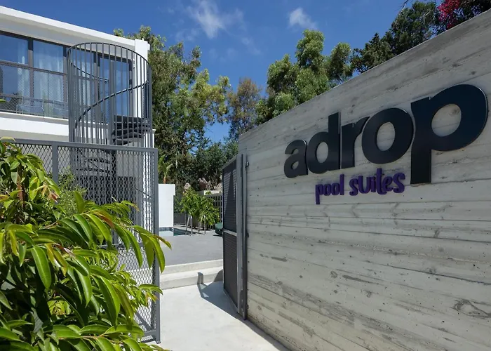 Adrop Pool Suites