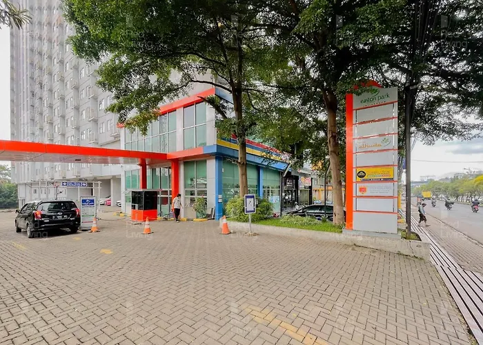 Redliving Apartemen Easton Park Jatinangor - Rajes Room