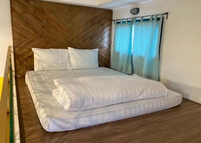Homestay B475