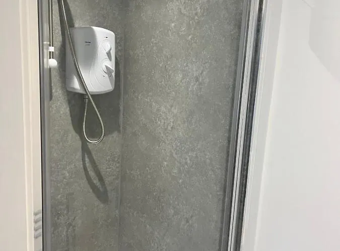 Modern Comfy One Bed Apartment - Free Parking