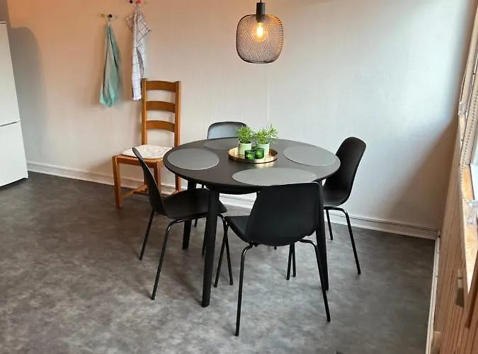 Hyggeligt Lille Anneks Taet Pa Ribe