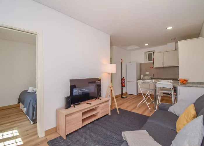 Apartamento encantador com terraço - 800 metros da praia