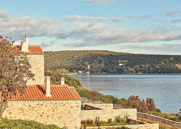 100 Rizes Seaside Resort