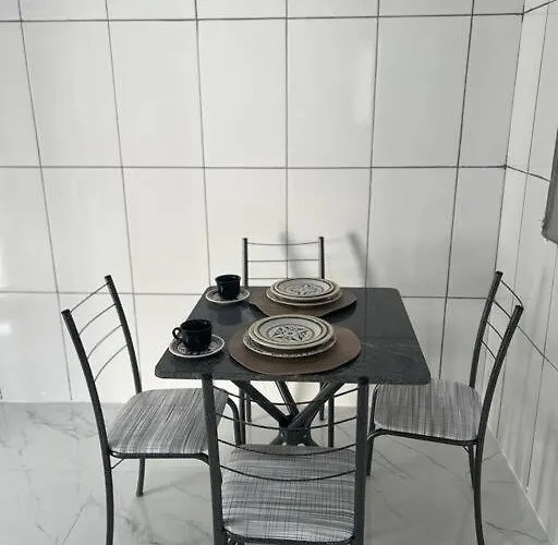 Alugo apartamento mobiliado por diária.